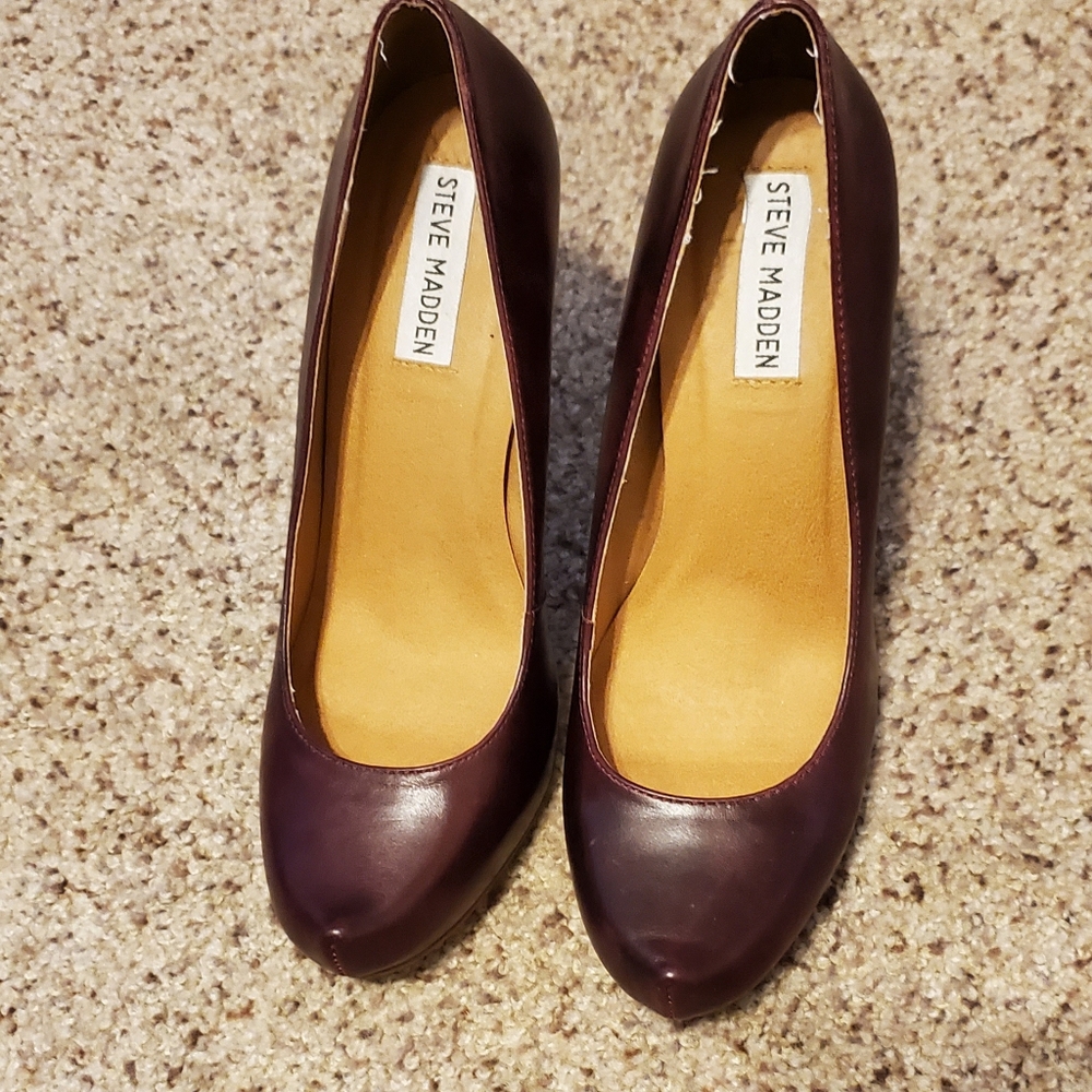 Steve Madden Burgundy Heels, Size 7